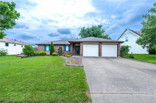 2301 WINCHESTER DR, Columbia, MO 65202