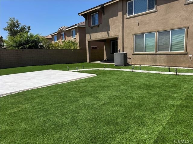 8011 Sea Salt Avenue, Fontana, CA 92336