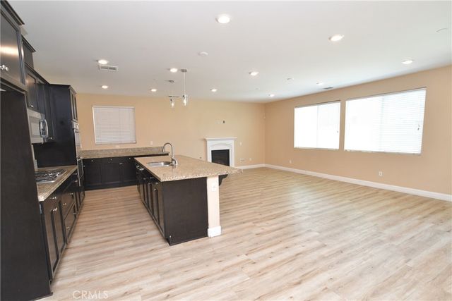 8011 Sea Salt Avenue, Fontana, CA 92336