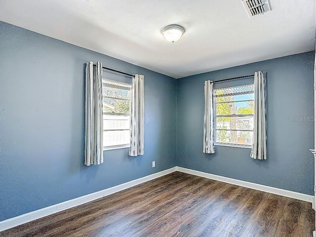 3907 W ROGERS AVENUE, Tampa, FL 33611