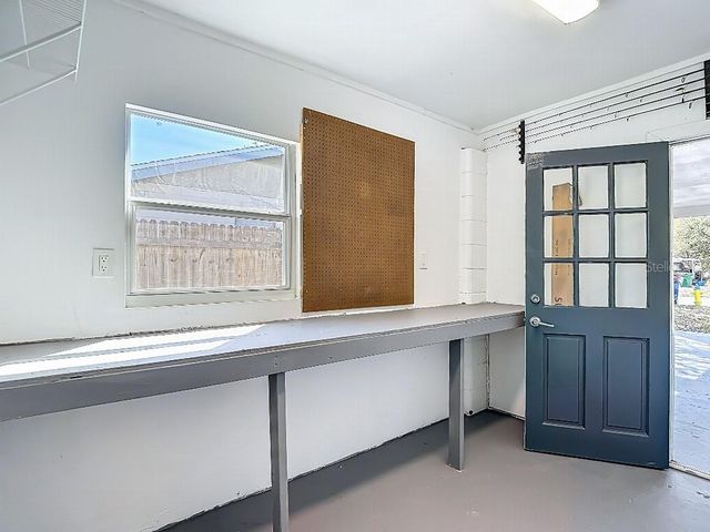 3907 W ROGERS AVENUE, Tampa, FL 33611