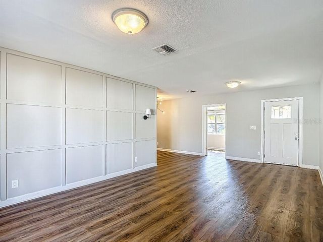 3907 W ROGERS AVENUE, Tampa, FL 33611