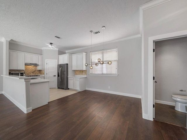 3006 Chenevert Street, Houston, TX 77004