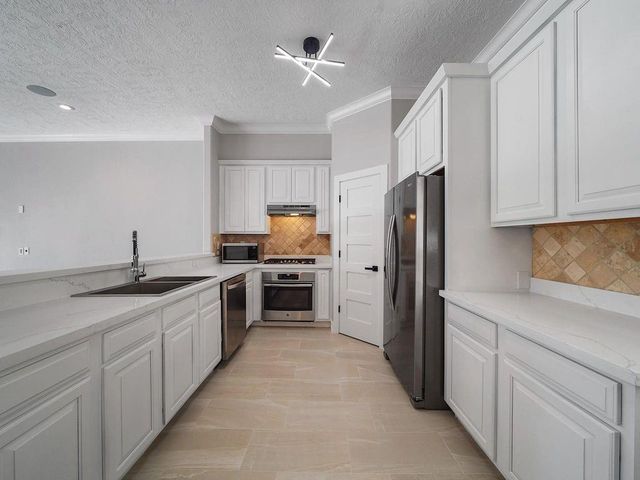 3006 Chenevert Street, Houston, TX 77004