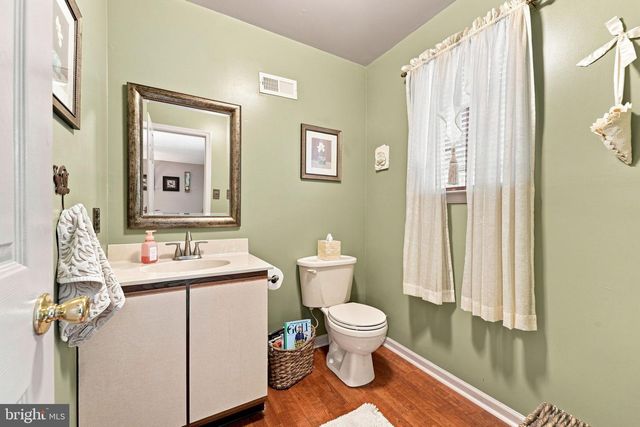41 WINFIELD RD, Sicklerville, NJ 08081