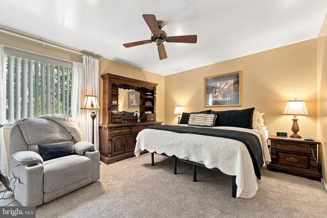 41 WINFIELD RD, Sicklerville, NJ 08081