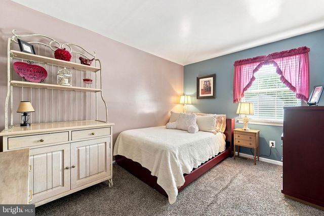 41 WINFIELD RD, Sicklerville, NJ 08081