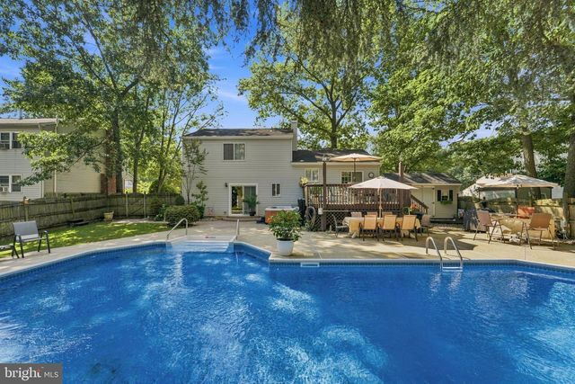 41 WINFIELD RD, Sicklerville, NJ 08081