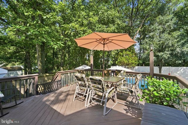 41 WINFIELD RD, Sicklerville, NJ 08081