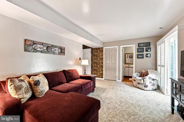 41 WINFIELD RD, Sicklerville, NJ 08081