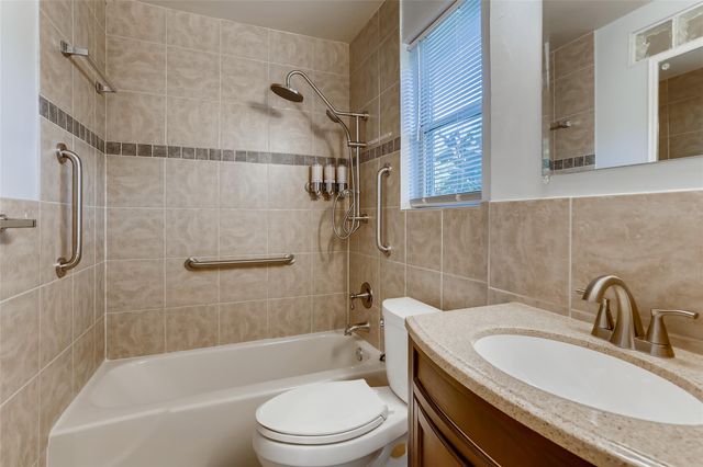 8605 Rockwood LN A, Austin, TX 78757