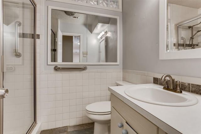 8605 Rockwood LN A, Austin, TX 78757