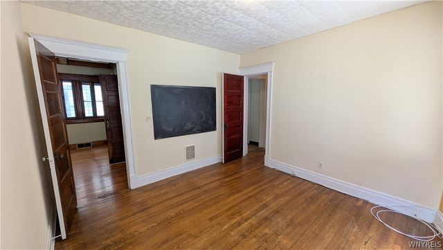 37 Manchester Place Lower, Buffalo, NY 14213