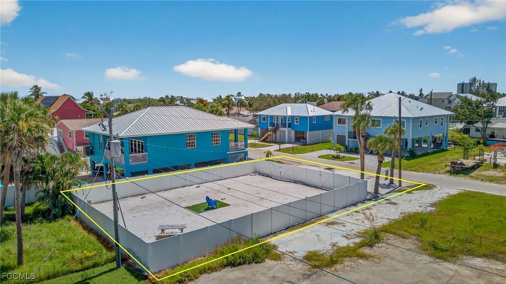 145 Jefferson ST, Fort Myers Beach, FL 33931