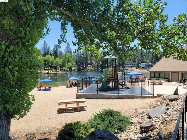 12629 Cresthavaen, Groveland, CA 95321