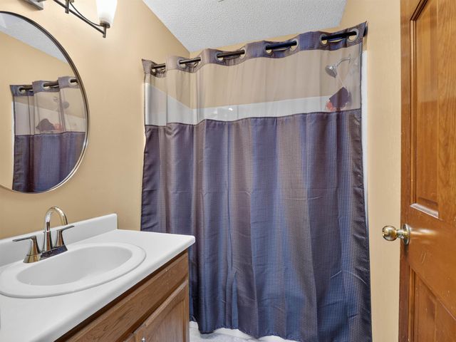 4910 Lonesome Oak Trail, Fort Wayne, IN 46845