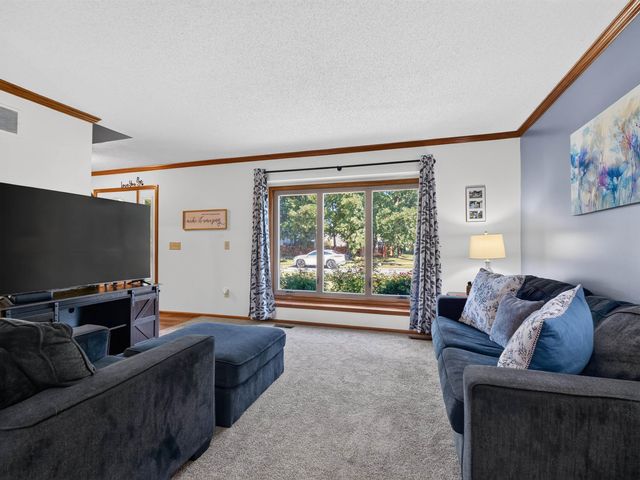 4910 Lonesome Oak Trail, Fort Wayne, IN 46845