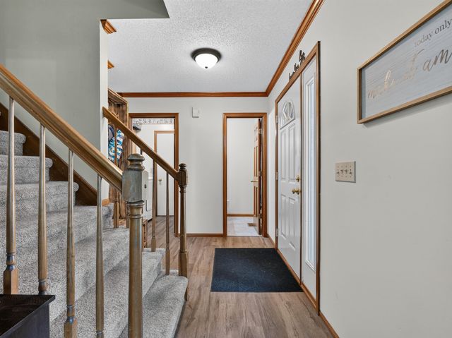 4910 Lonesome Oak Trail, Fort Wayne, IN 46845