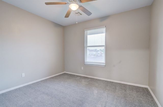 10425 Aberdeen Drive, Yukon, OK 73099