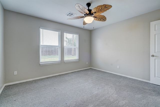 10425 Aberdeen Drive, Yukon, OK 73099