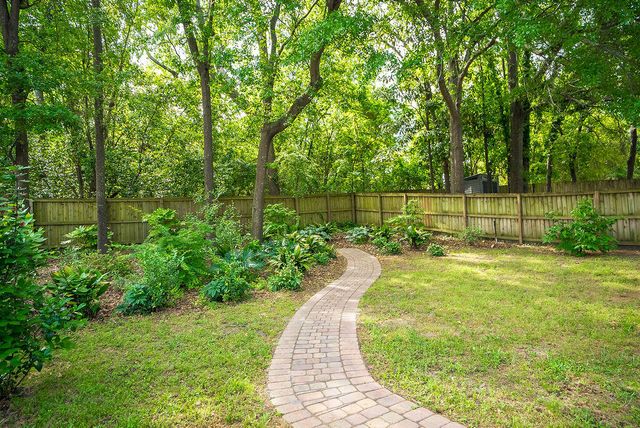 330 Chesterfield Street N, Aiken, SC 29801