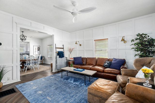 330 Chesterfield Street N, Aiken, SC 29801