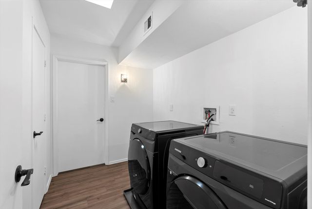 2404 Paisano Street NE, Albuquerque, NM 87112