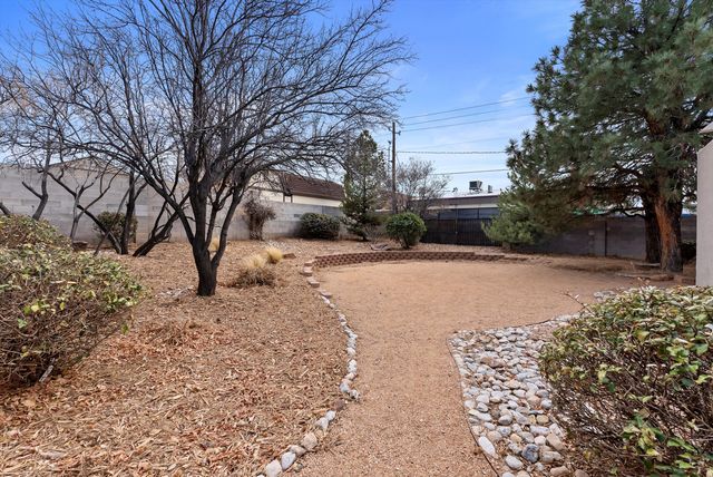 2404 Paisano Street NE, Albuquerque, NM 87112