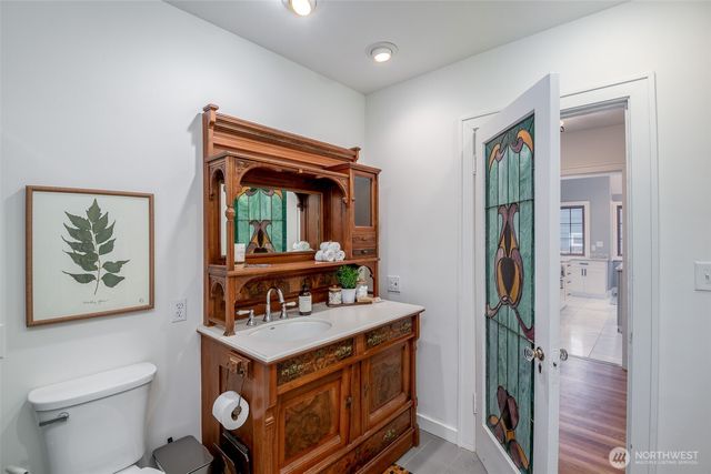 3025 Maringo Road SE, Olympia, WA 98501