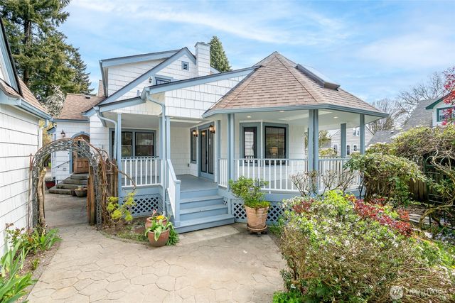 3025 Maringo Road SE, Olympia, WA 98501