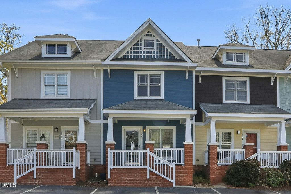 1047 Mica Lamp Court, Apex, NC 27502