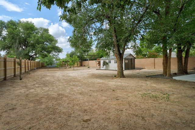 2616 MOUNTAIN Road NW, Albuquerque, NM 87104