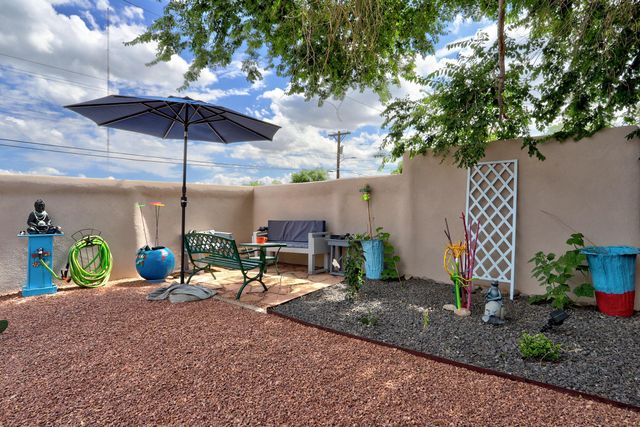 2616 MOUNTAIN Road NW, Albuquerque, NM 87104