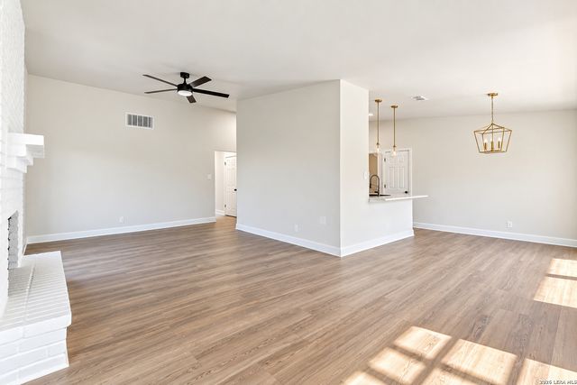4479 Hay Market, San Antonio, TX 78217