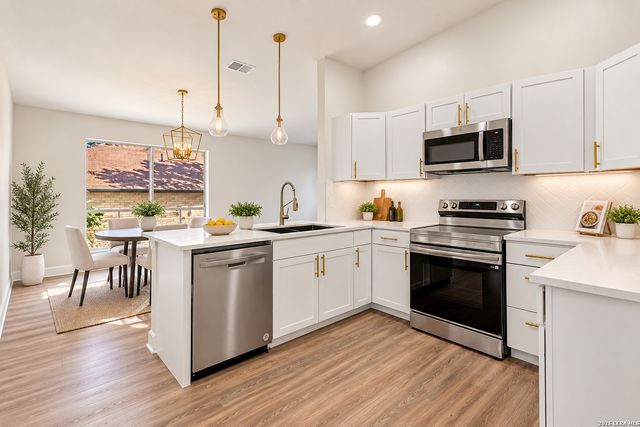 4479 Hay Market, San Antonio, TX 78217