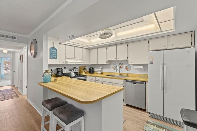 12760 INDIAN ROCKS ROAD 571, Largo, FL 33774