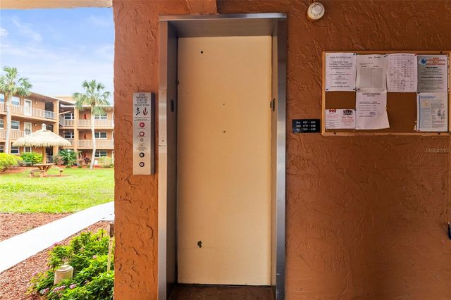 12760 INDIAN ROCKS ROAD 571, Largo, FL 33774