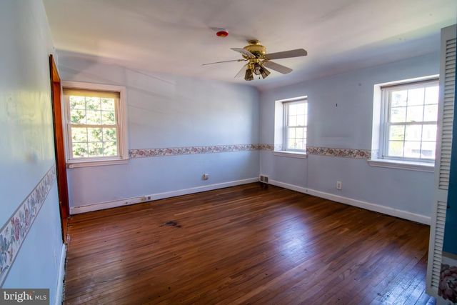 5004 FAIRWAY RD, Drexel Hill, PA 19026