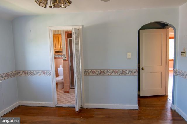 5004 FAIRWAY RD, Drexel Hill, PA 19026
