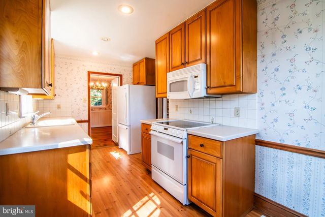 5004 FAIRWAY RD, Drexel Hill, PA 19026