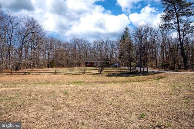 5527 SMITH STATION RD, Fredericksburg, VA 22407