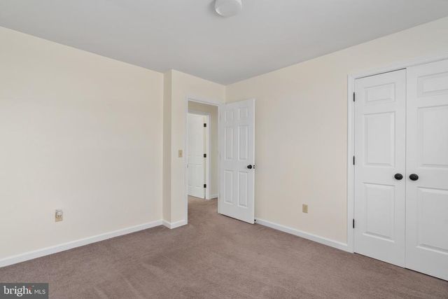 5527 SMITH STATION RD, Fredericksburg, VA 22407