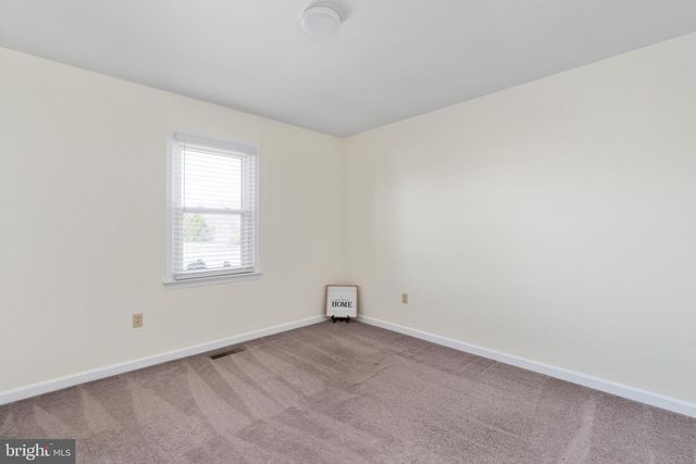 5527 SMITH STATION RD, Fredericksburg, VA 22407