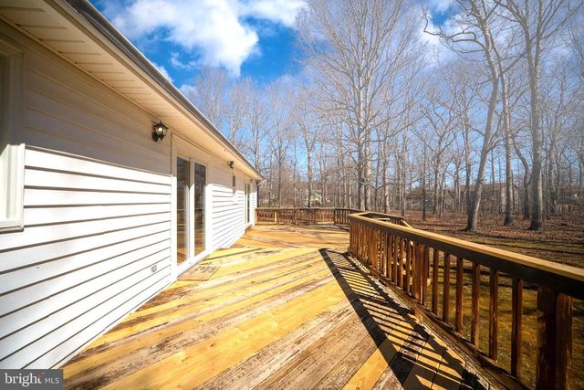 5527 SMITH STATION RD, Fredericksburg, VA 22407