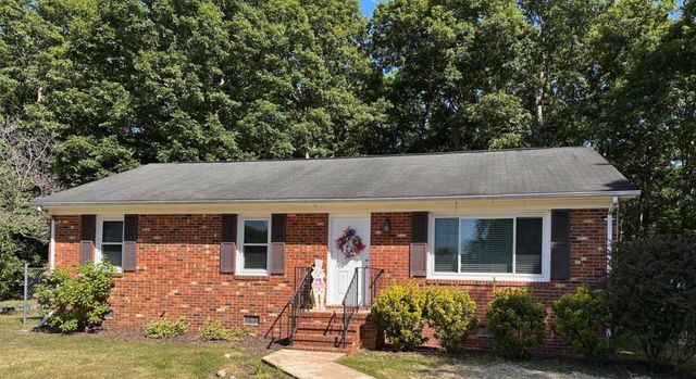 5527 SMITH STATION RD, Fredericksburg, VA 22407