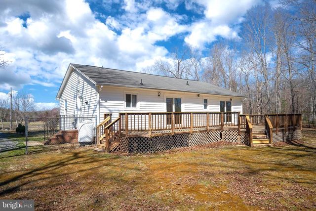 5527 SMITH STATION RD, Fredericksburg, VA 22407