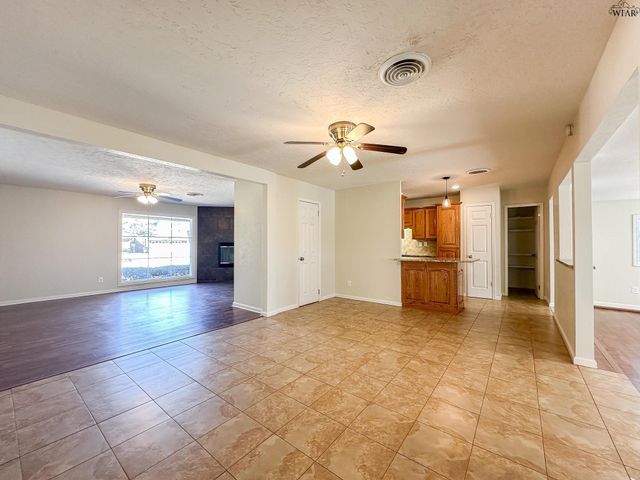 4213 CANBERRA DRIVE, Wichita Falls, TX 76308