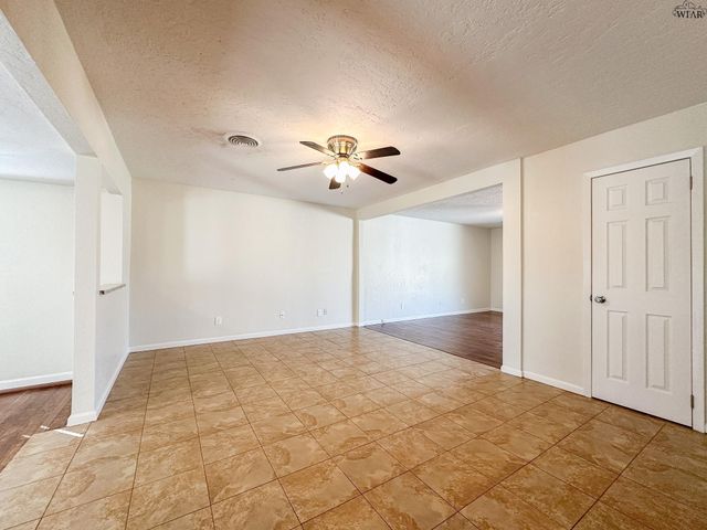 4213 CANBERRA DRIVE, Wichita Falls, TX 76308