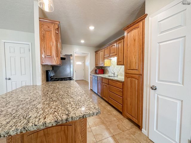 4213 CANBERRA DRIVE, Wichita Falls, TX 76308