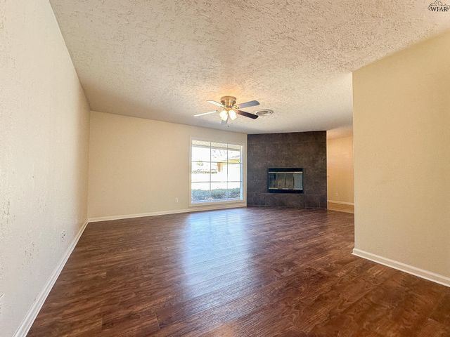 4213 CANBERRA DRIVE, Wichita Falls, TX 76308